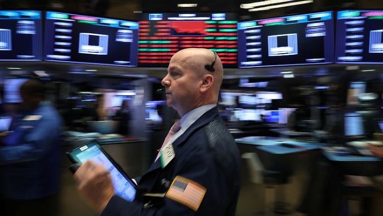 Snap, Apple und PG&E verloren an der Wall Street.