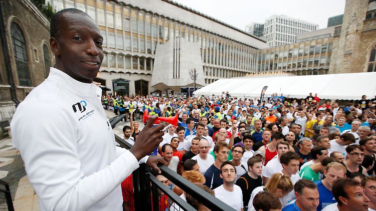 Michael Johnson war einer der schnellsten Männer der Welt - nun muss er wieder lernen, zu laufen.
