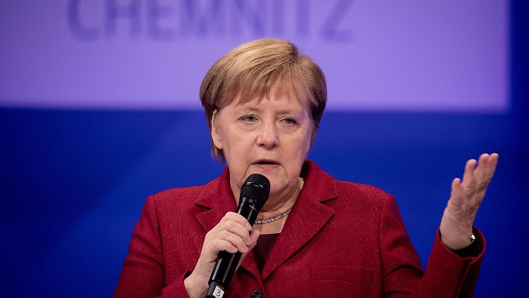 Kanzlerin Merkel räumte während des Leser-Gesprächs erneut ein, dass die Bundesregierung in der Flüchtlingspolitik Fehler gemacht hat. 