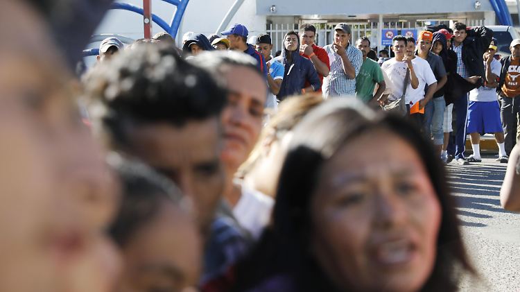 Tausende Migranten aus Mittelamerika werden in Tijuana erwartet.