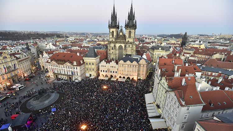 Tausende waren in Prag auf der Straße.
