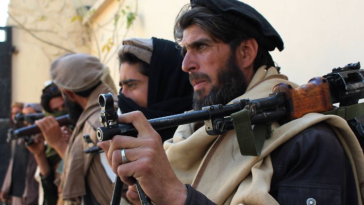 Taliban-Kämpfer in der afghanischen Stadt Jalalabad.