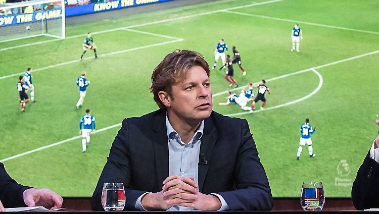 Seit seinem Karriereende analysiert Mulders im TV den Zustand der Elftal.