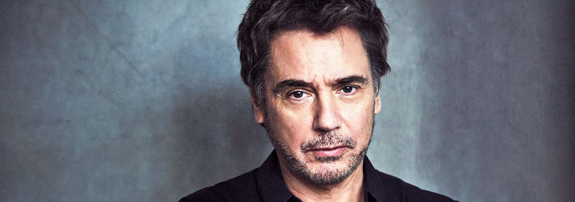 Jean-Michel-Jarre-2018-Photocredit-Peter-Lindbergh.jpg
