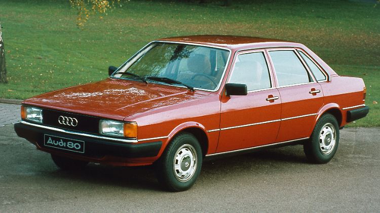 Mit ihrer in kantige Formen gekleideten Neuauflage wurde die stattliche Mittelklasse Audi 80 (B2) zum Millionenerfolg (hier der GLS ab 1978).