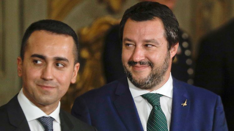 Den finanzpolitischen Amoklauf von Luigi di Maio und Matteo Salvini (re.) können wohl nur die Märkte stoppen.