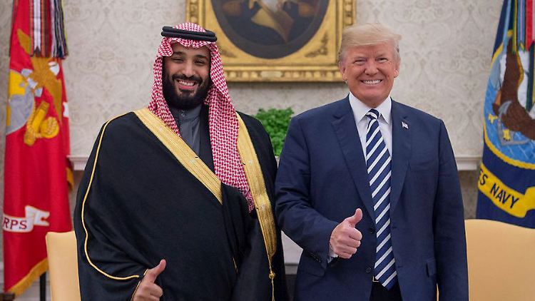 "Die Welt will und braucht keine höheren Ölpreise!," schreibt Donald Trump noch auf Twitter. Der sadische Kronprinz Mohammed bin Salman sieht das jetzt schon anders.