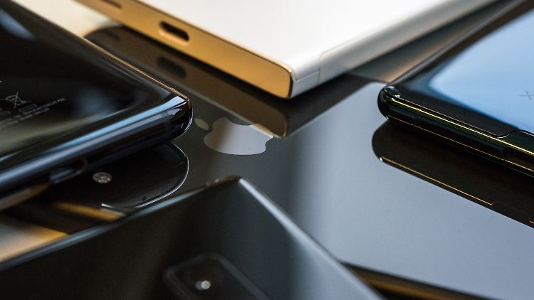 Das günstigstere iPhone XR hat bei Warentest besser als die teuren XS-Modelle abgeschnitten. Aber es gibt noch viel preiswertere gute Smartphones.