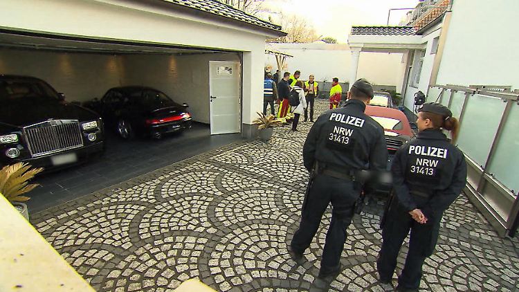 Bei der Razzia im Frühjahr stellten die Behörden zahlreiche Luxusautos sicher.