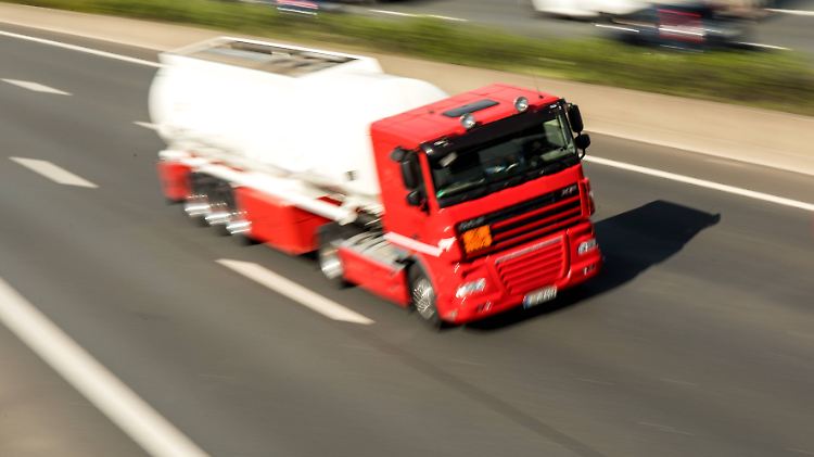 Bis zum 31. Mai 2019 werden mehr Tanklaster auf den Autobahnen der Bundesrepublik zu sehen sein.