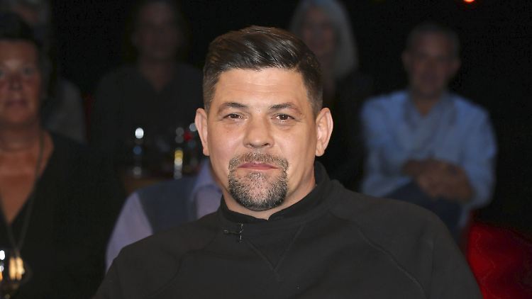 Darf sich noch nicht wieder der Sonne aussetzen: Tim Mälzer.