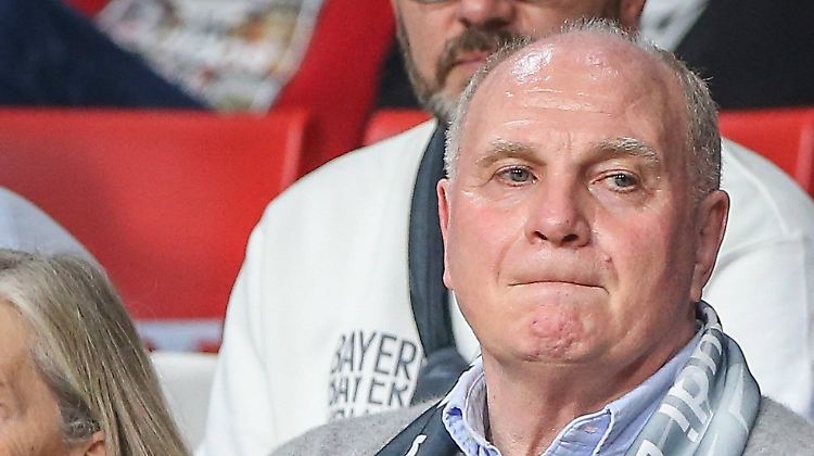 Die Leistung der Bayern-Fußballer macht Uli Hoeneß fassungslos. Er will nun alles "hinterfragen".