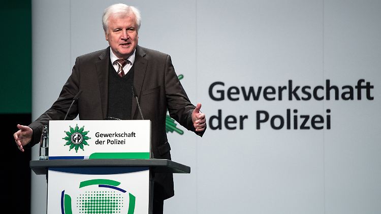 Innenminister Seehofer kann sich eine Ausweitung der Grenzkontrollen vorstellen.