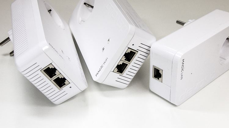Das Devolo Magic 2 Multiroom-Kit mit zwei WLAN- und einem LAN-Adapter.