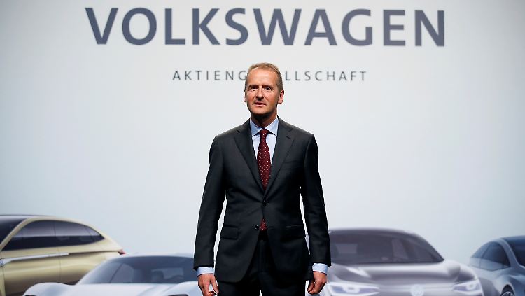 Will sich auch um die Aufsicht beim FC Bayern kümmern: Volkswagen-Chef Herbet Diess.