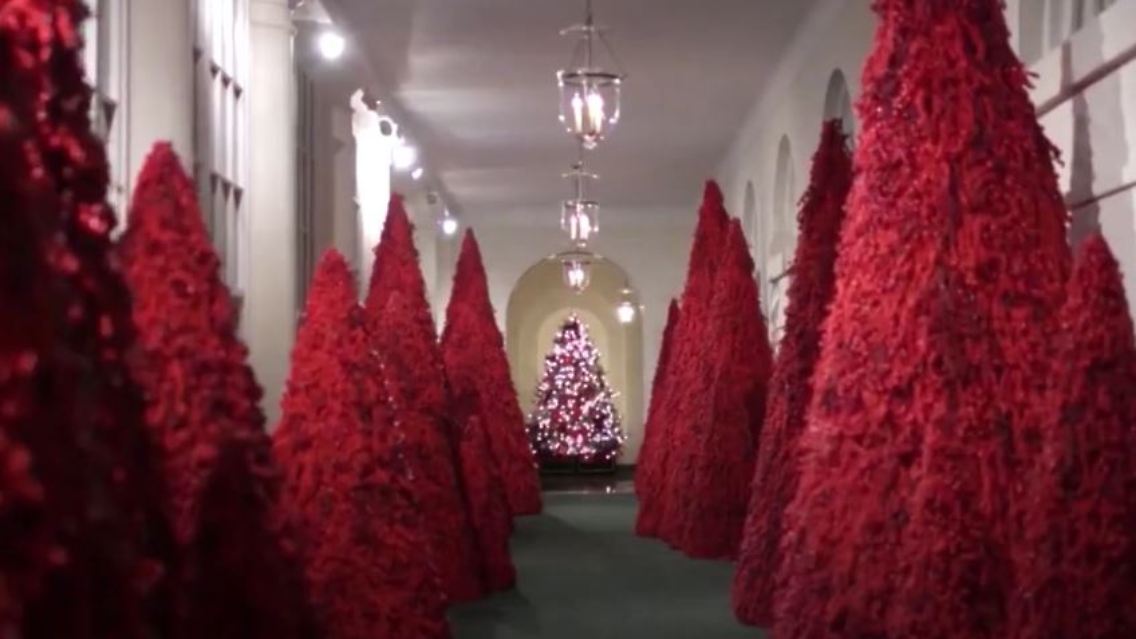 Melania Trump Weißes Haus Weihnachten.JPG