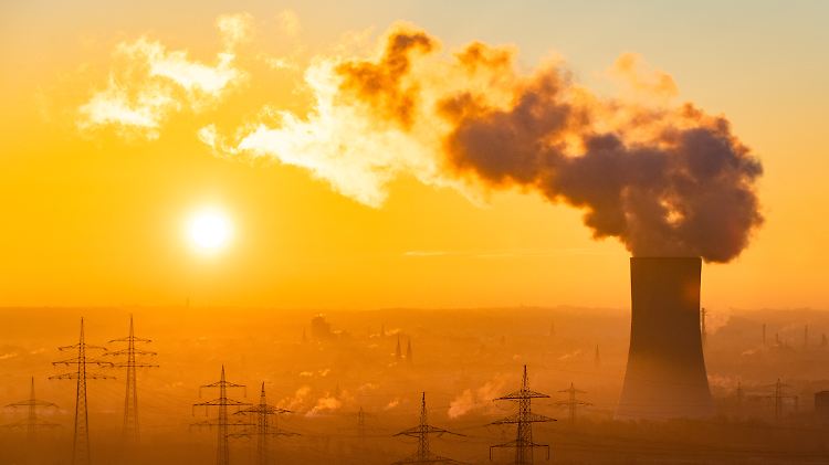 Die Stimmung in der deutsche Wirtschaft hellt sich auf: Das Ifo-Institut meldet ein freundlicheres Geschäftsklima als zuletzt.
