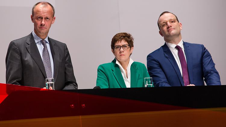 Merz, Kramp-Karrenbauer und Spahn bei der fünften Regionalkonferenz der CDU in Böblingen.