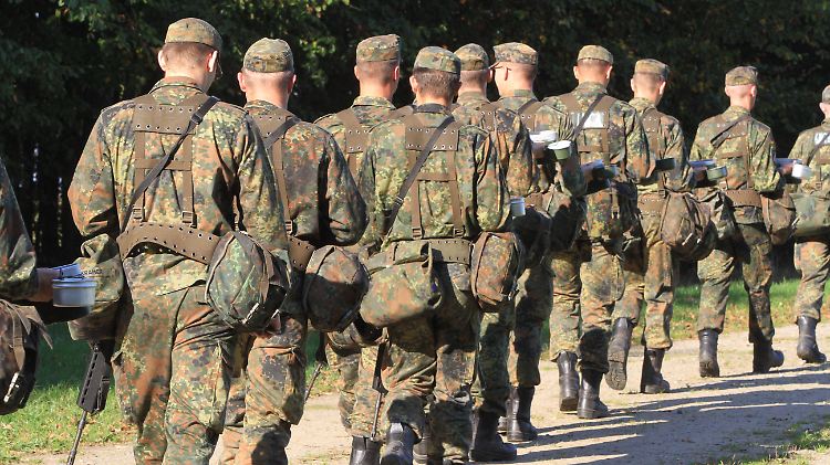 Der Oberleutnant Franco A. soll laut aus einer rechtsextremen Gesinnung heraus einen Anschlag vorbereitet haben.