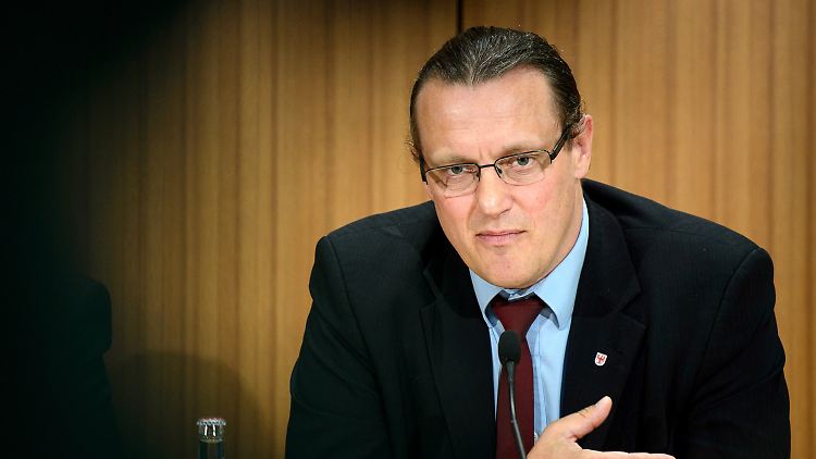 "Die Bürgerlichen in der AfD haben den Kampf gegen die Destruktiven in der Partei in vielen Landesverbänden endgültig verloren", sagt Steffen Königer.