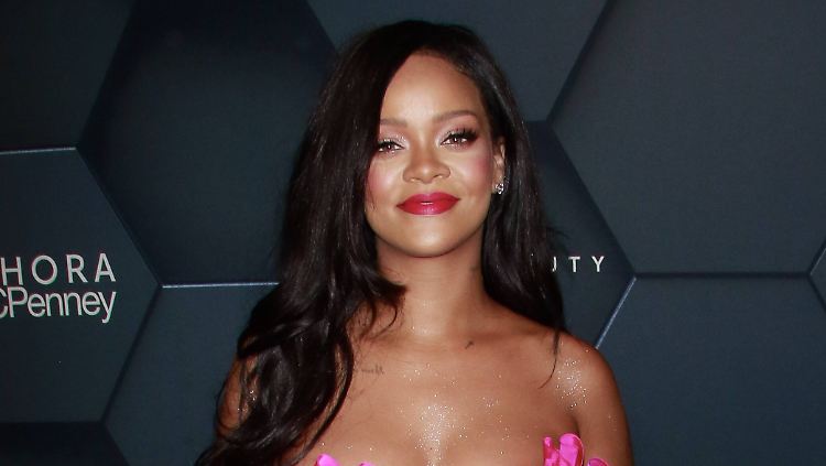 Rihanna ist selbst ihr bestes Model und rührt auf ihre Weise die Werbetrommel für ihre Unterwäschen-Linie.