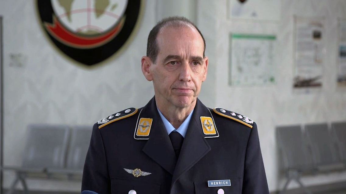 HenrichMerkelPanne.jpg