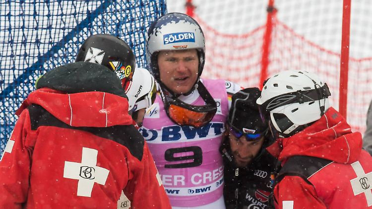 Der heftige Sturz ist für Dreeßen und das deutsche Skiteam bitter.