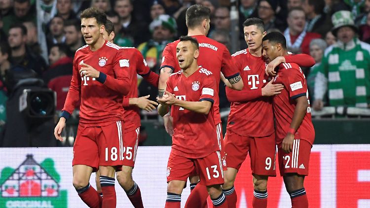 Sein erster Streich: Serge Gnabry, ganz rechts, am Samstagnachmittag in Bremen.