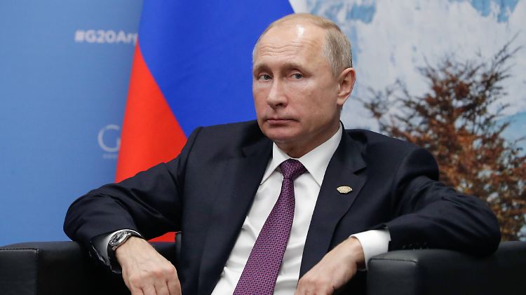 Sieht die Schuld bei der Ukraine: Wladimir Putin.