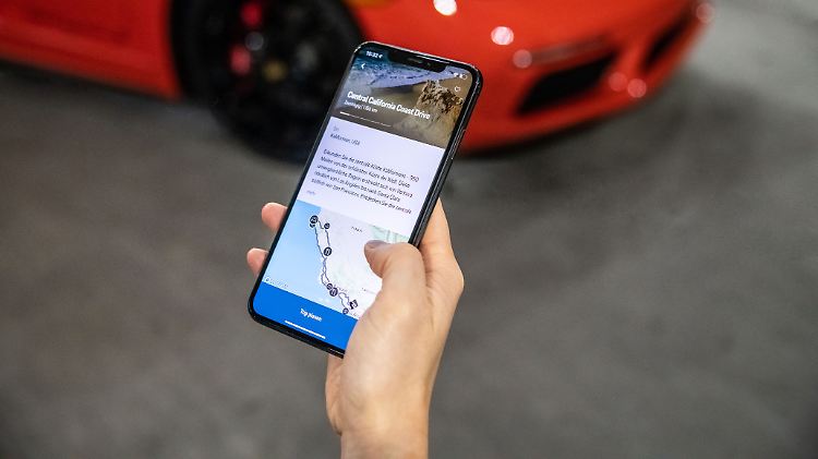 Routenplanung für Kurvenliebhaber über die App "Porsche Road Trip", die übrigens nicht an einen Porsche gebunden ist.