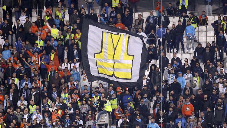 Die Proteste der "Gelbwesten" haben es bis in die Fußballstadien Frankreichs geschafft.