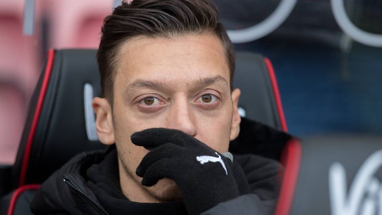 Auch beim Spiel in Bournemouth gehört Özil nicht zum Kader.