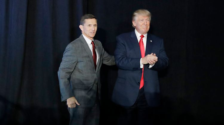 Im September 2016 machten sie noch gemeinsam Wahlkampf: Michael Flynn (links) und Donald Trump.