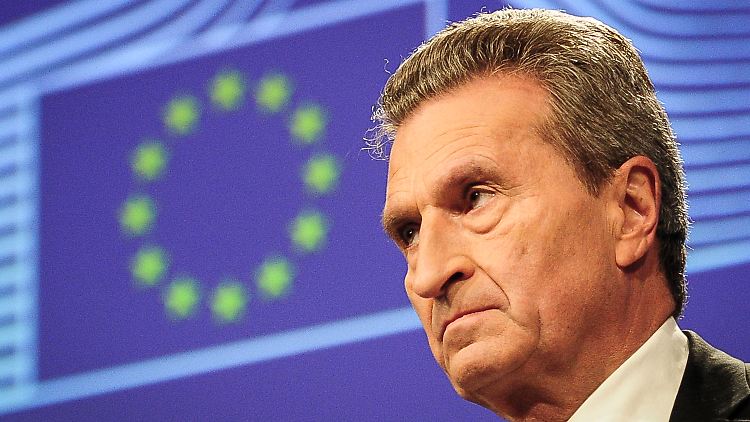 Nach Ostern will Oettinger entscheiden, welches Angebot er annehme, sagte der CDU-Politiker.