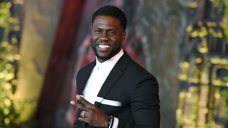Kevin Hart hat Erfahrung als Moderator.