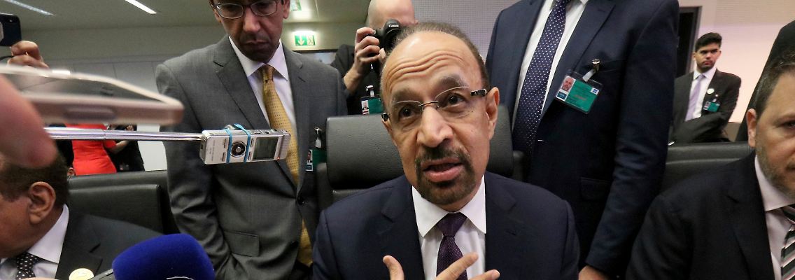 Khalid al-Falih erklärt den Stand der Verhandlungen bei der Wiener Opec-Tagung. 