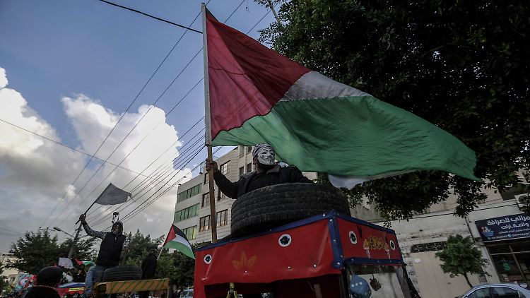 Im Vorfeld hatte es Proteste gegen die Resolution gegeben, unter anderem in Gaza Stadt.