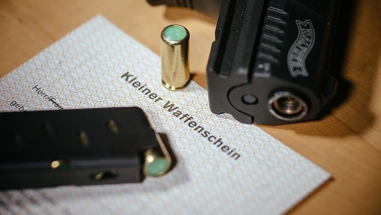 Die Zahl der Kleinen Waffenscheine ist in vier Jahren um 130 Prozent gestiegen. 