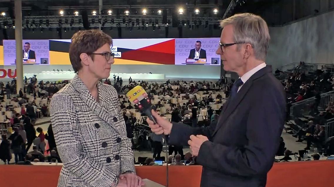 ITVAKKntv.jpg