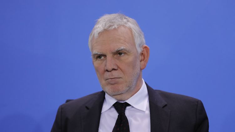 Flasbarth bei einer Pressekonferenz Anfang Dezember.