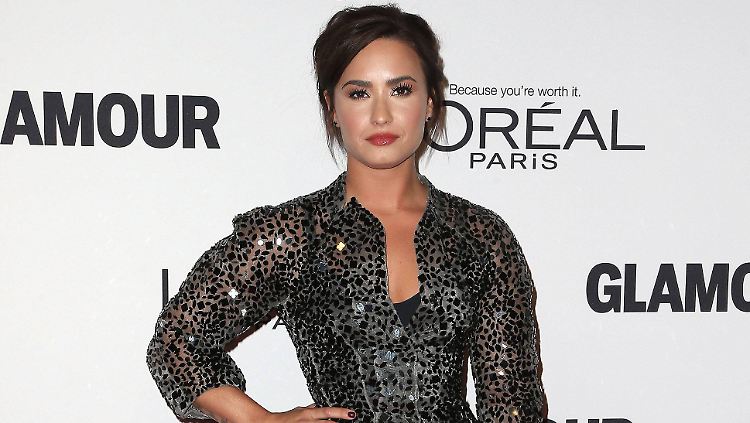 Nach ihrer Überdosis hat Demi Lovato einen Entzug gemacht und ist nun seit fast einem Jahr clean. 