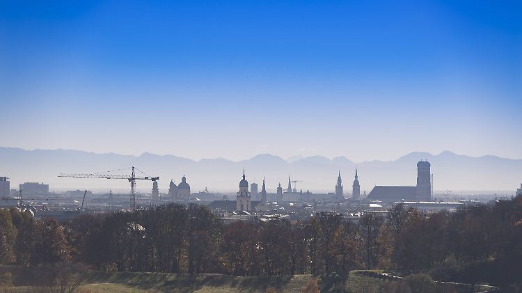 Ein Blick über München: Wohnraum ist hier besonders teuer.