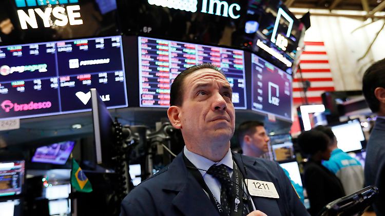 Der Dow-Jones-Index gewann 0,7 Prozent auf 25.412 Punkte.