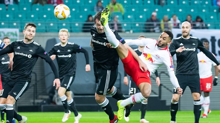 Das Unentschieden reicht nicht: Das war's für RB Leipzig in der Europa League.