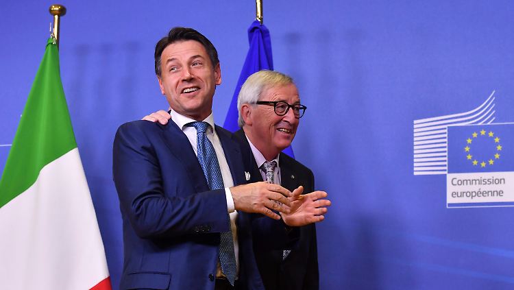 "Wir verraten das Vertrauen der Italiener nicht. Doch wir sind auch vernünftig", sagte Conte (l.) nach seinem Treffen mit Juncker.