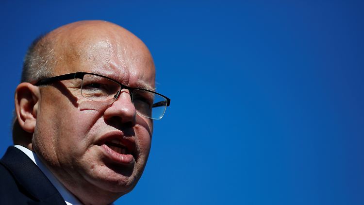 Bundeswirtschaftsminister Altmaier hält an Ostseepipeline fest.
