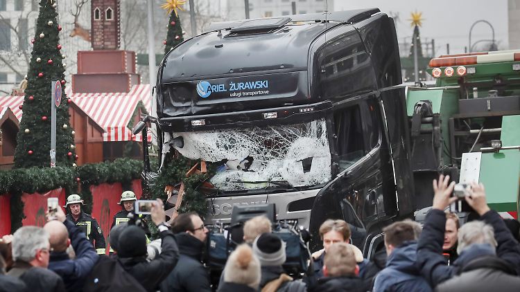 Zurawskis Lkw nach der Tat in Berlin.