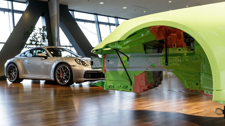 Bis der "beste Sportwagen der Welt" entsteht, ist es ein langer Weg.