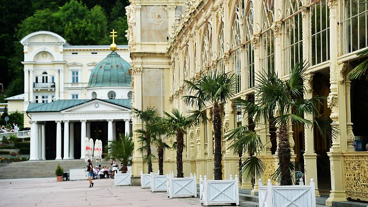 Das Kurbad Marienbad liegt in Tschechien - es dürfte also schwierig werden mit einer Kostenübernahme. 