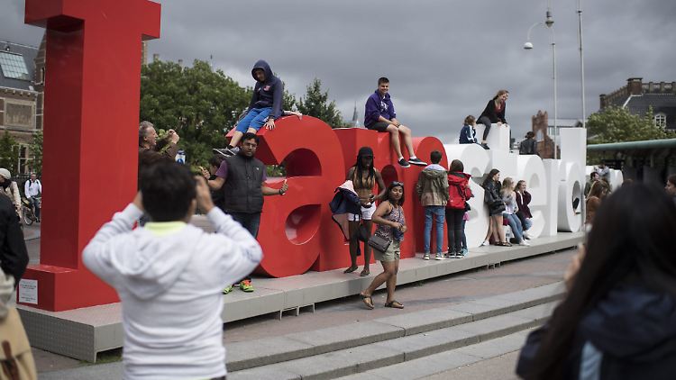 Amsterdam leidet seit Jahren unter Massentourismus.